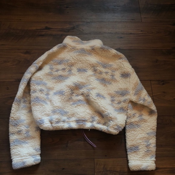 Half zip - Picture 3 of 3